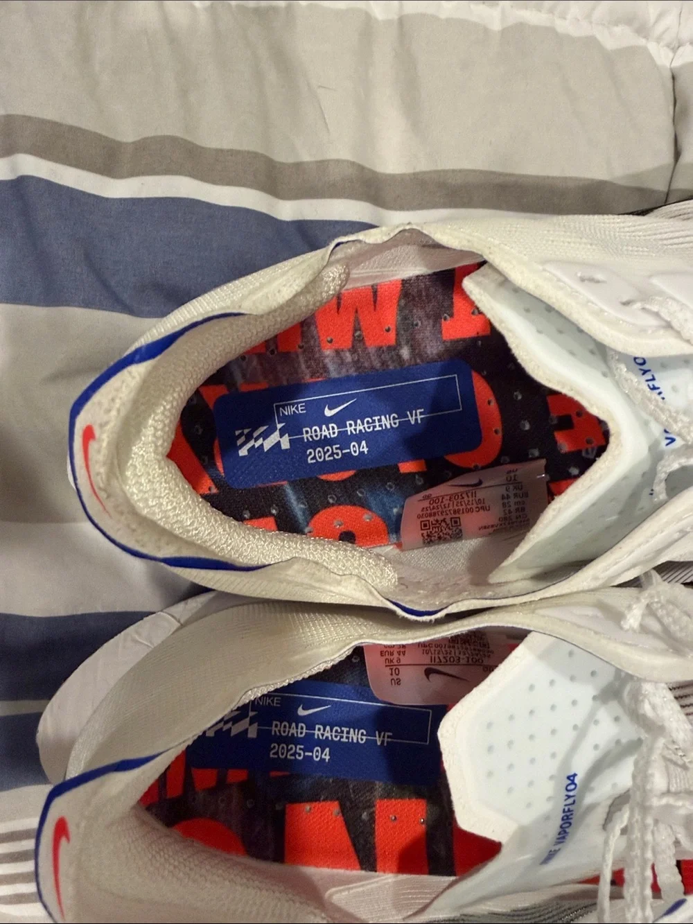 Nike running shoes White and Blue (190 asking price show me your best price)